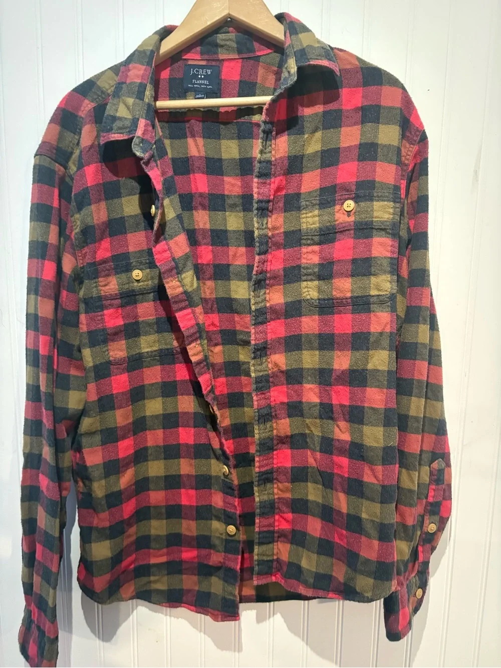 J. Crew L Men’s Red & Olive Plaid flannel Button-Down Shirt